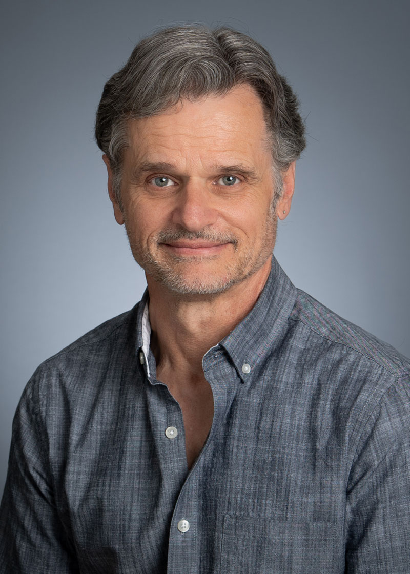 Kelly Allison headshot.