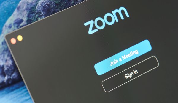 zoom laptop