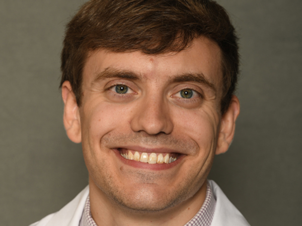 headshot of Dr. Kennum