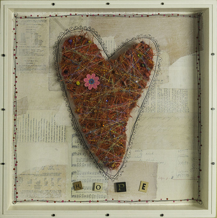 DAC9368 red string hope heart