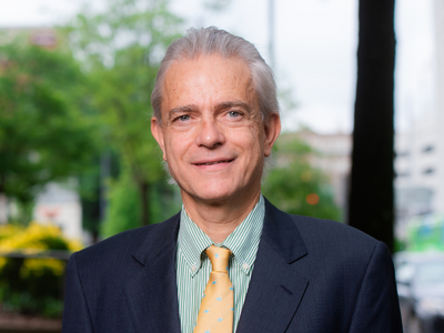 Dr. Van Meir Dr. Van Meir