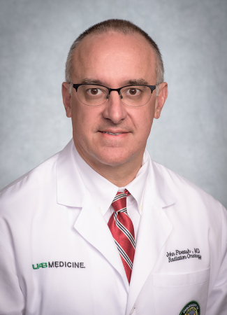 Dr. Fiveash headshot