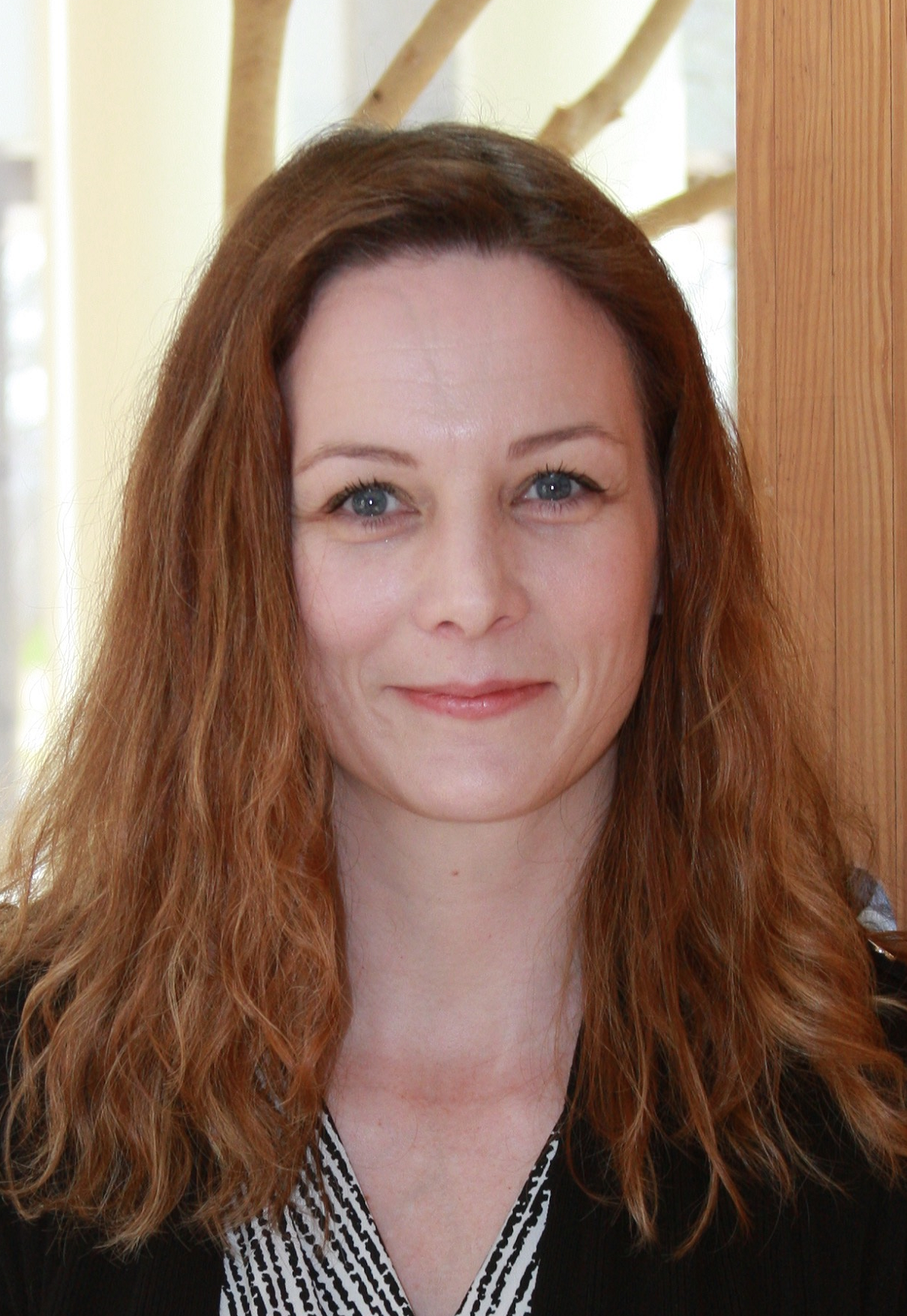 LizWorthey HeadShot