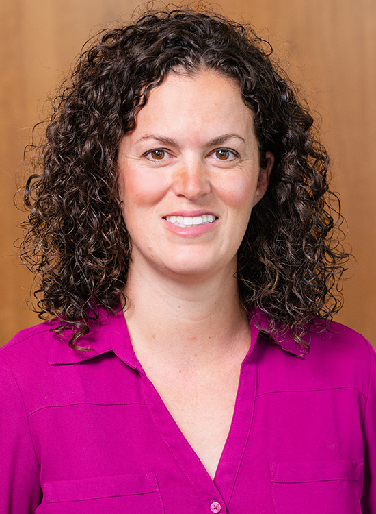 Mieke Thomeer headshot