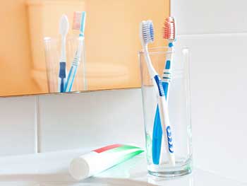 toothbrush-bathroom-350