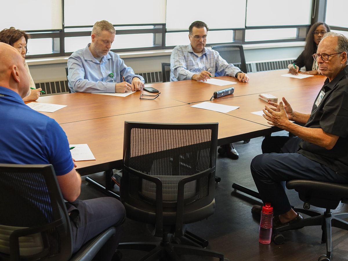 retreat small group w sp 1200x900px